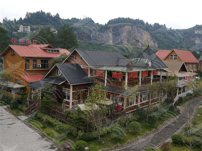 選擇合成樹(shù)脂瓦，為南方屋頂雨季防水護(hù)航